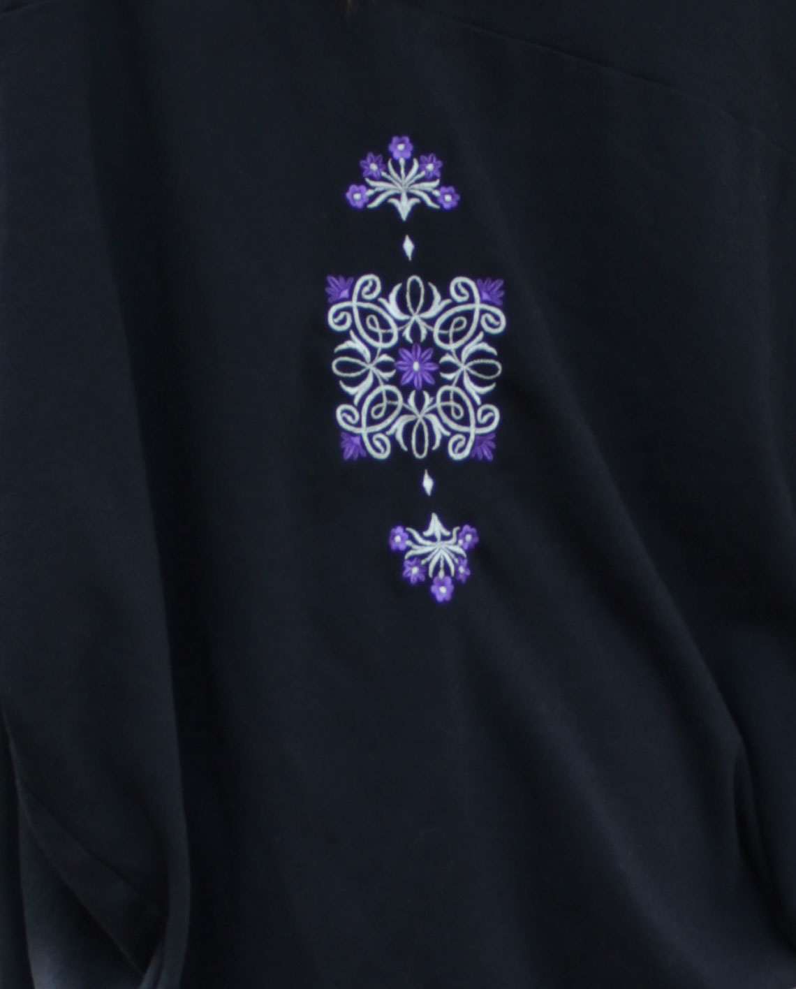 boeros-midnightserenade-embroidery5