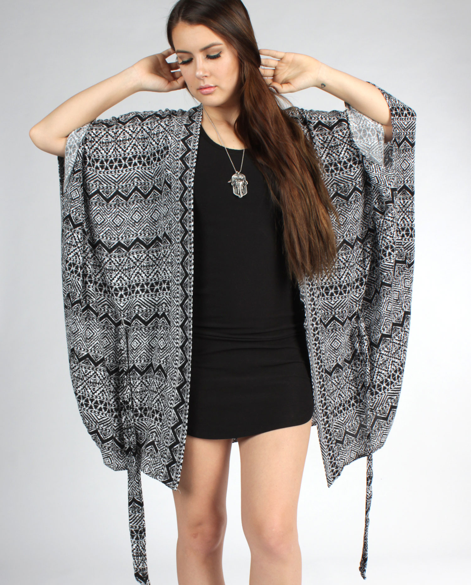 gypsytribeatnight1 Gypsy Ebon Kimono