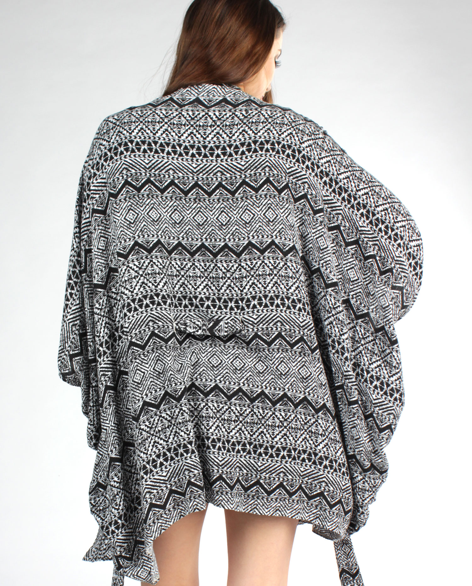 gypsytribeatnight3 Gypsy Ebon Kimono