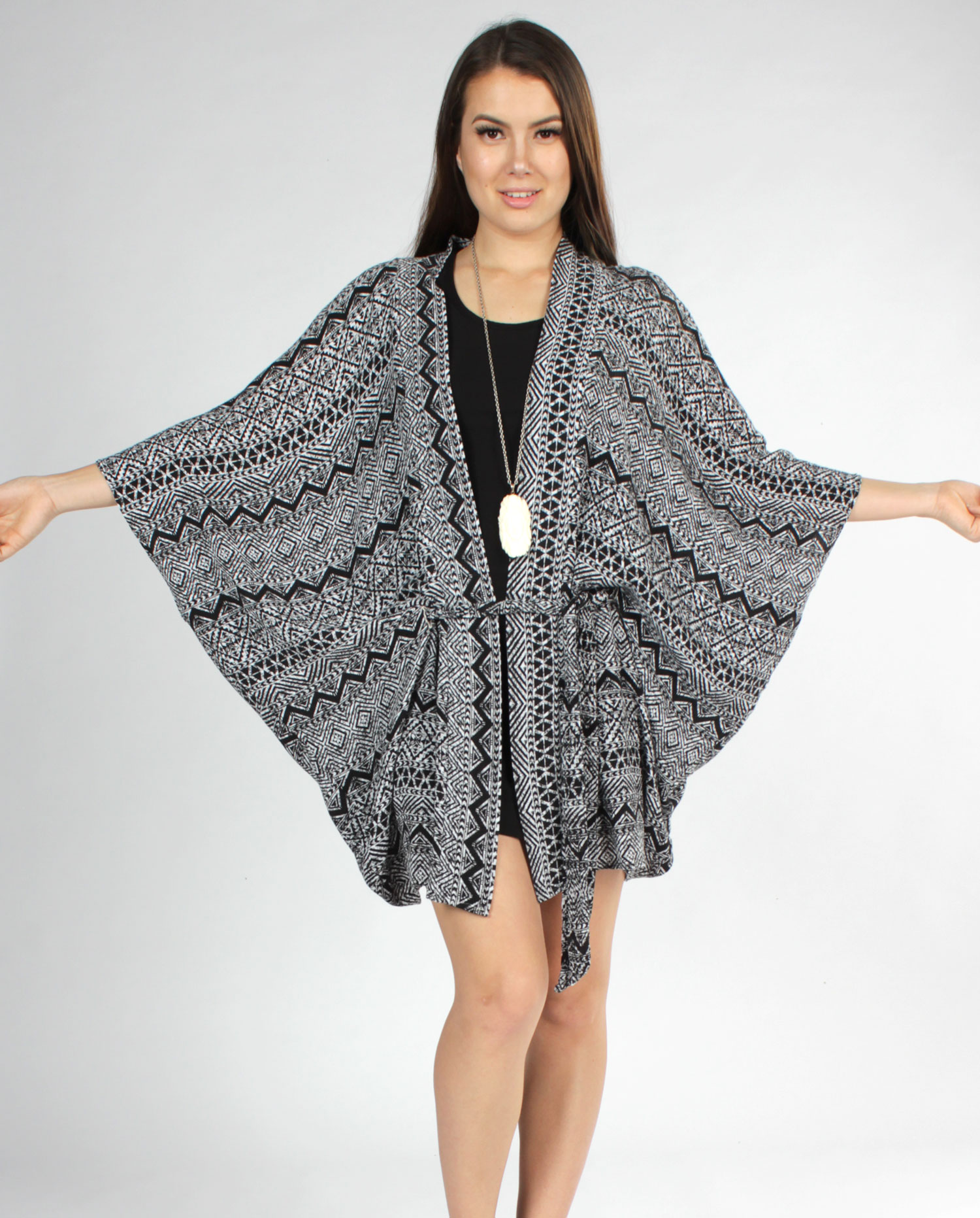 gypsytribeatnight4 Gypsy Ebon Kimono