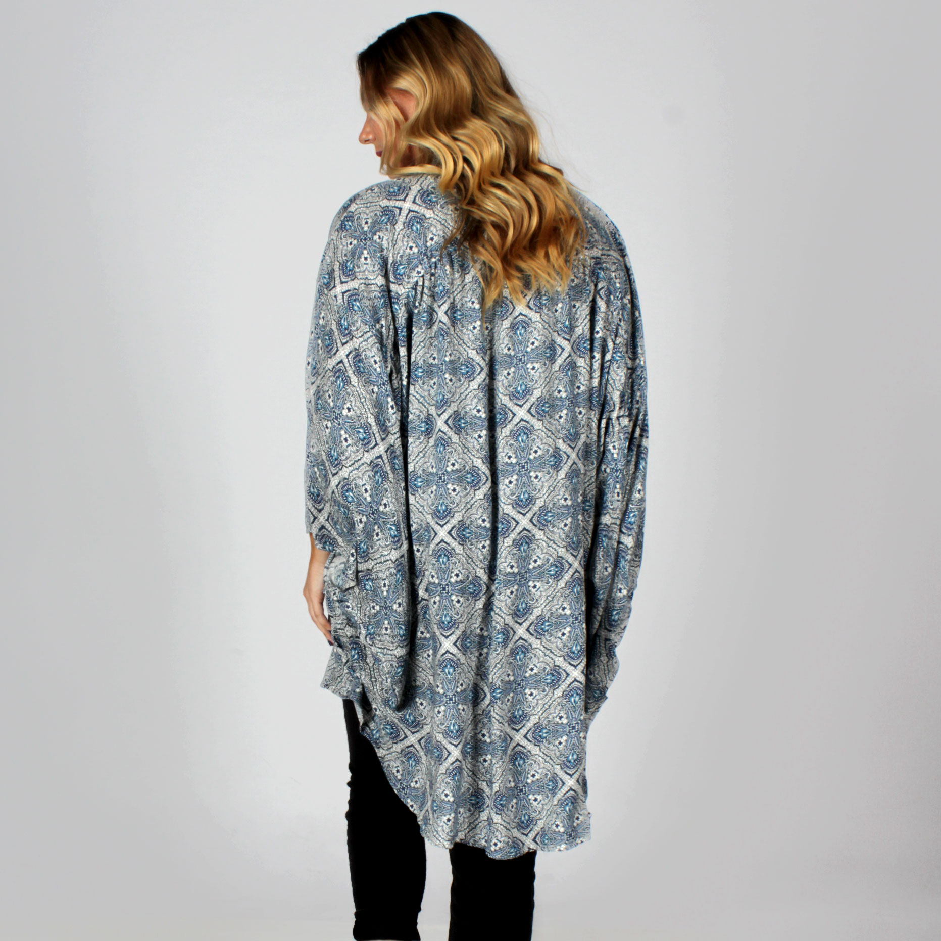 Bo-Eros-cobalt-stone-kimono2