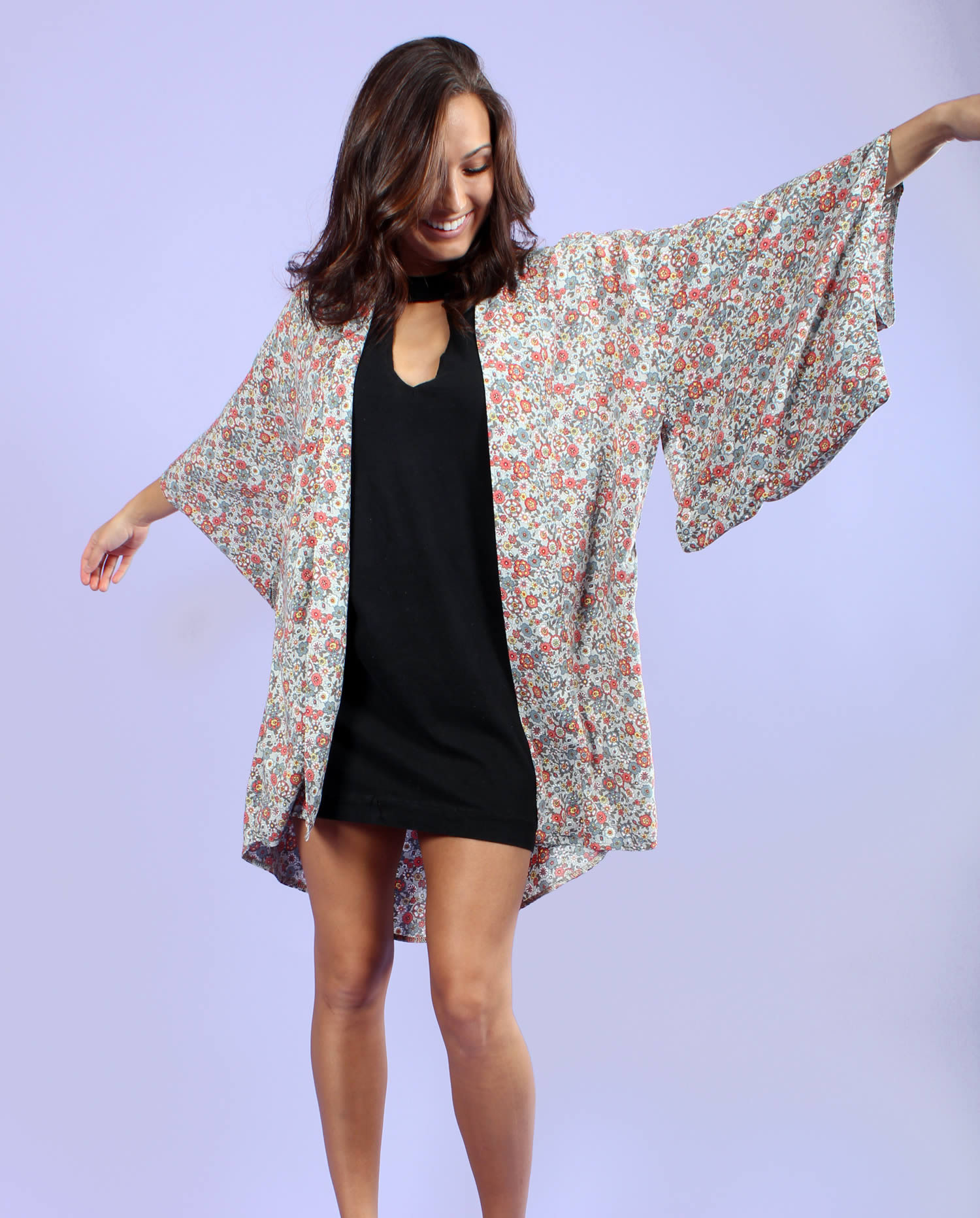 BOandEROS-Grey-Floral-Kimono5