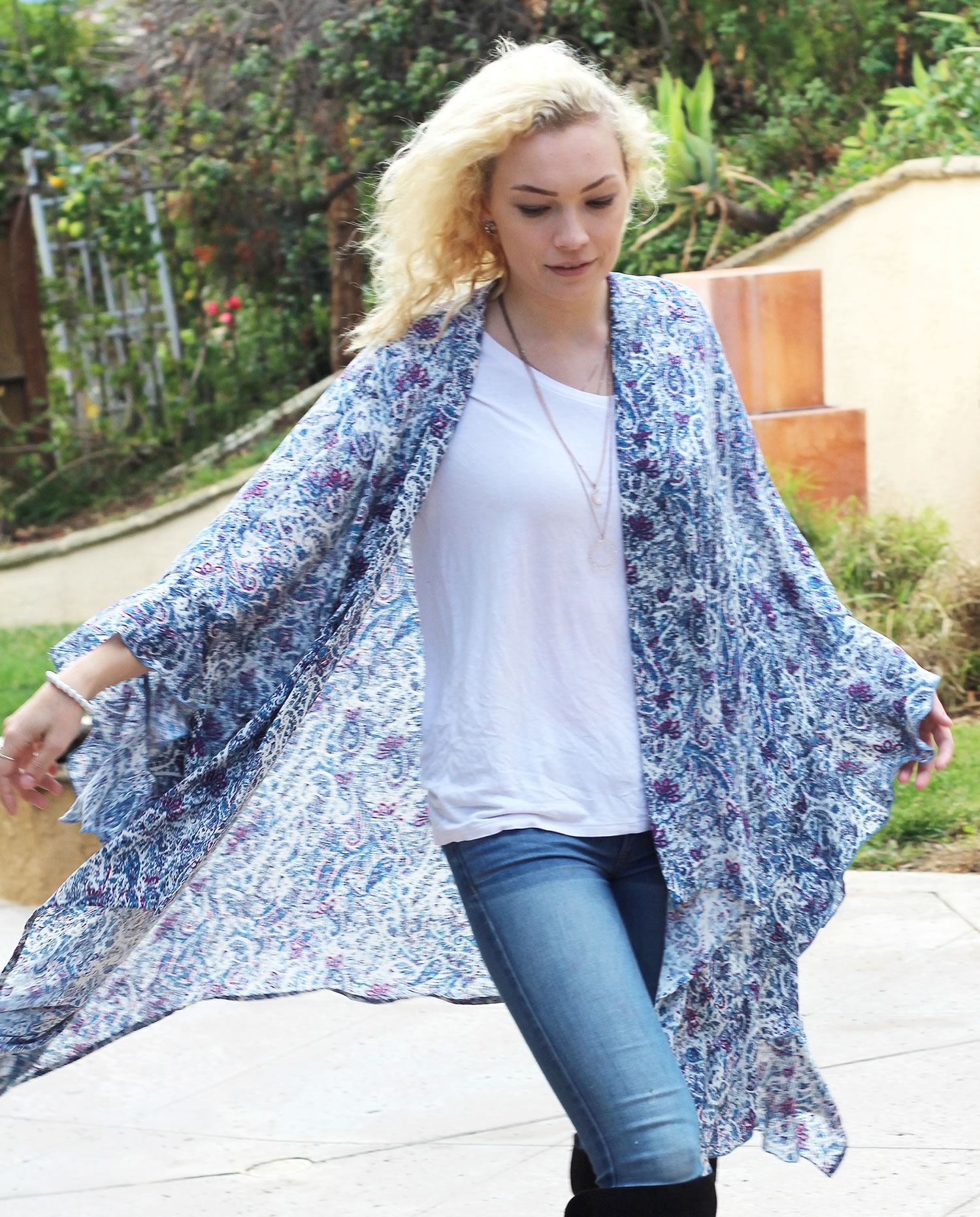 BO-and-EROS-Kimono-Paisley-vibes3