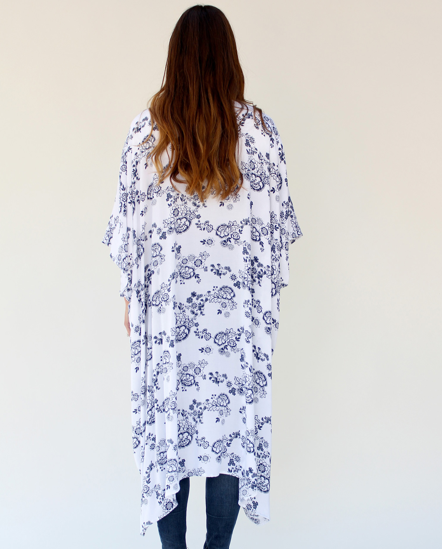 BO-and-EROS-White-Floral-Duster3